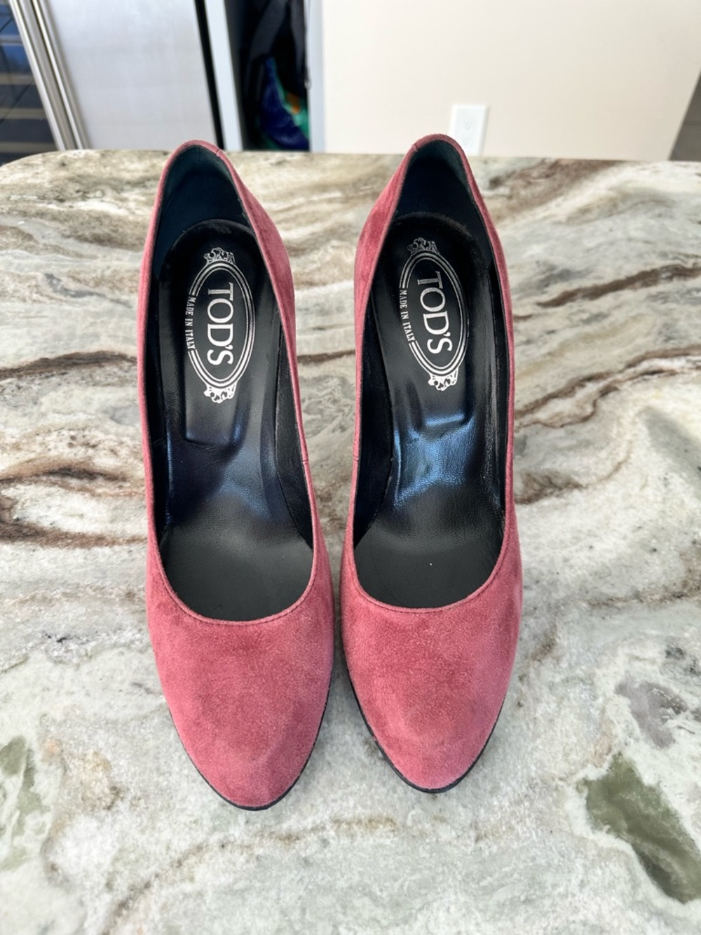 TOD'S Rose Suede Pointed-Toe Pumps 39,5